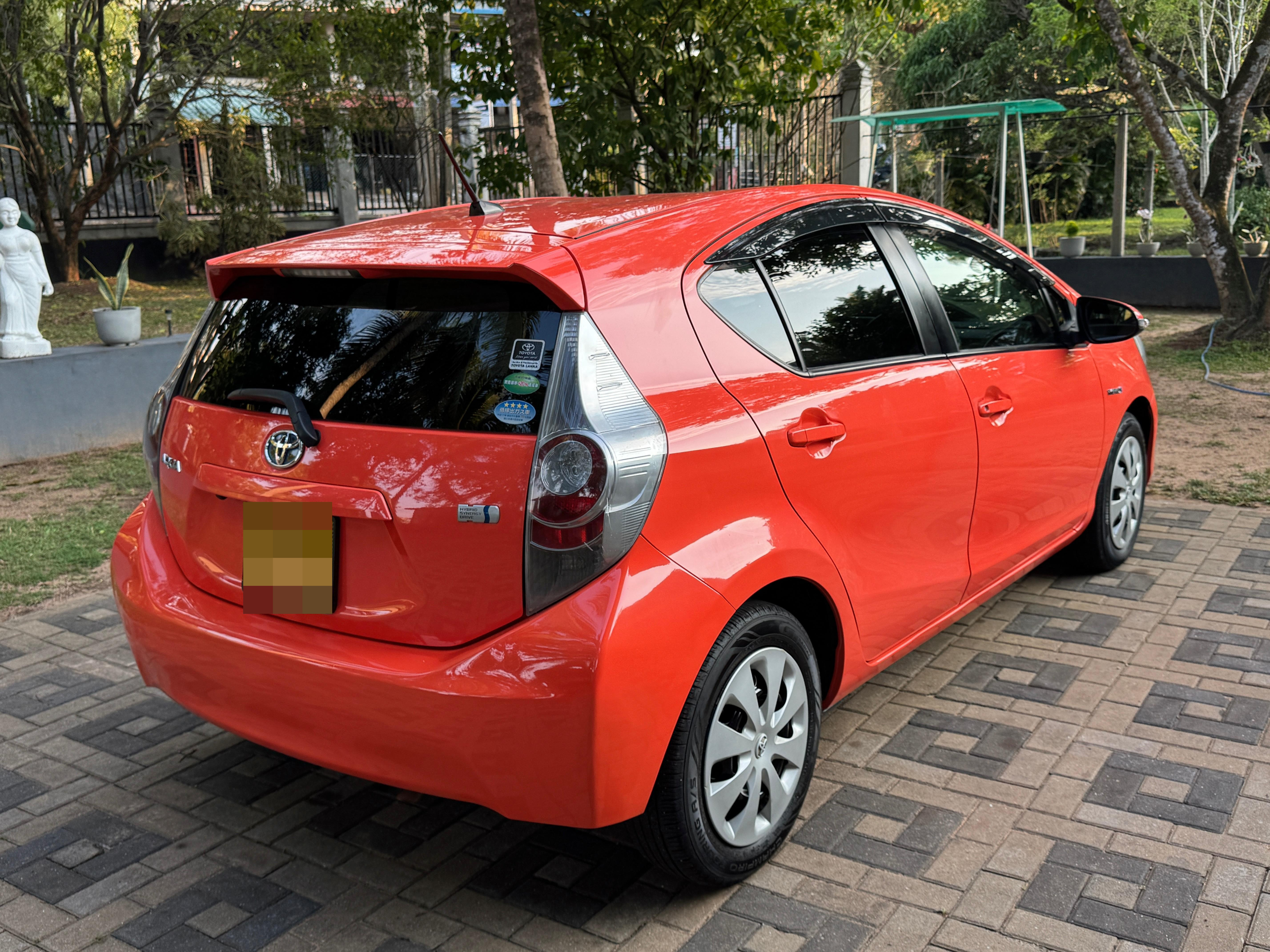 Toyota Aqua 2015 - Used Car sale in Sri Lanka - patpat.lk