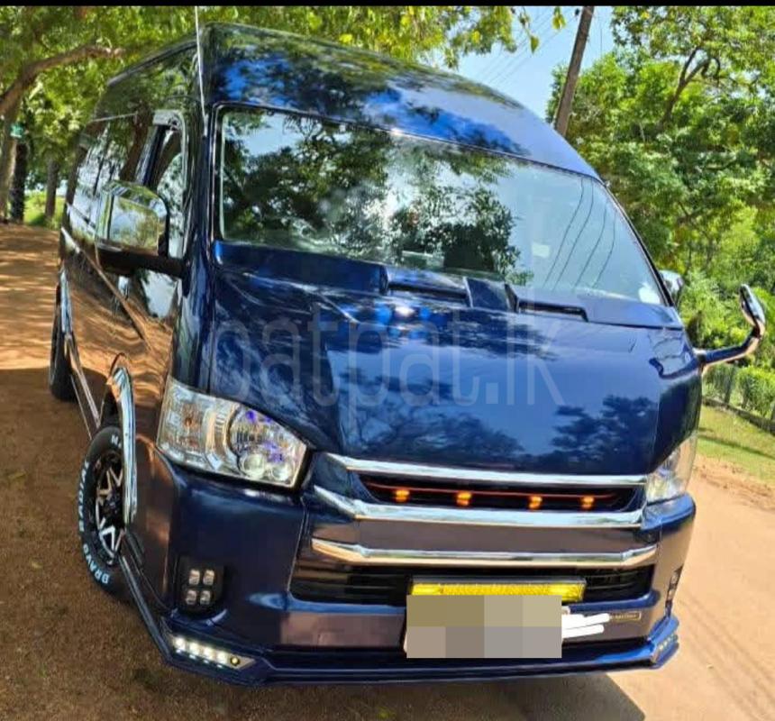Toyota Hiace 2015 - பயன்படுத்தப்பட்டது வேன் sale in Sri Lanka - patpat.lk