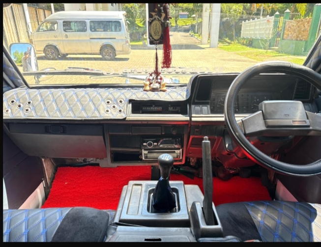 Nissan Vanette 1991 - භාවිතා කරන ලද වෑන් රථය sale in Sri Lanka - patpat.lk