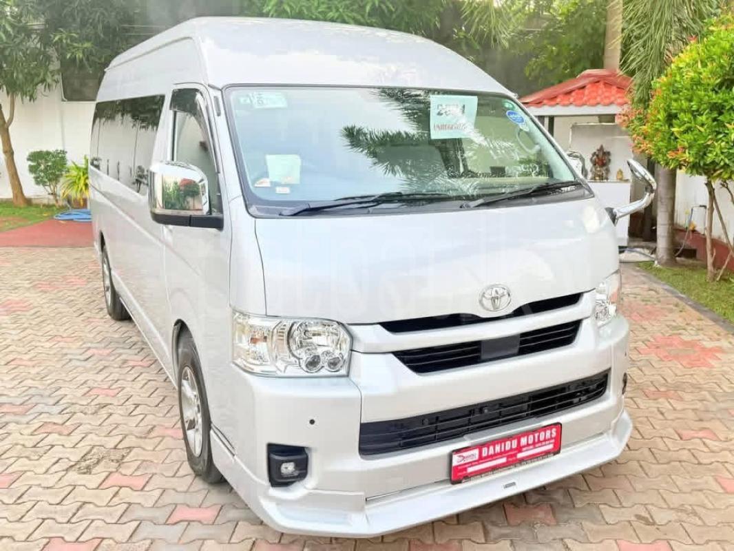 Toyota Hiace 2024 - Brand New Van sale in Sri Lanka - patpat.lk