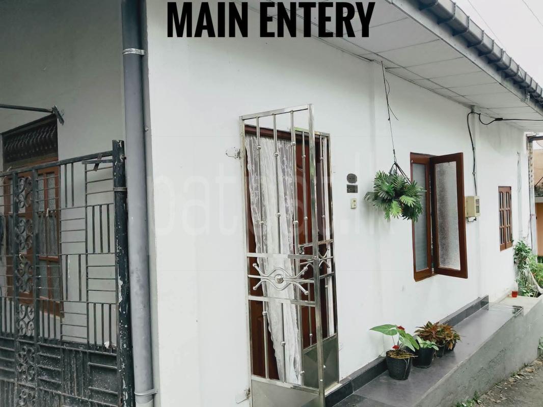 House for Sale in Kolonnawa ads-image-1