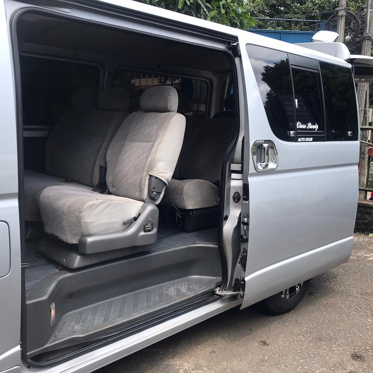 Toyota Hiace 2012 - பயன்படுத்தப்பட்டது வேன் sale in Sri Lanka - patpat.lk