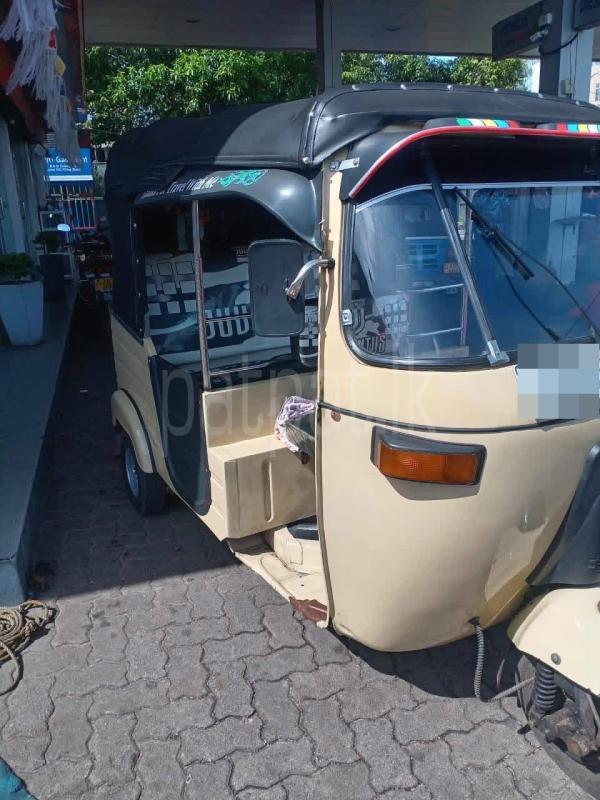 Bajaj 2 stroke 2000 - பயன்படுத்தப்பட்டது முச்சக்கர வண்டி sale in Sri Lanka - patpat.lk