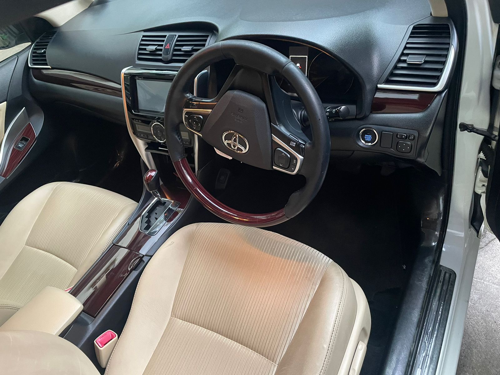 Toyota Premio 2018 - Used Car sale in Sri Lanka - patpat.lk