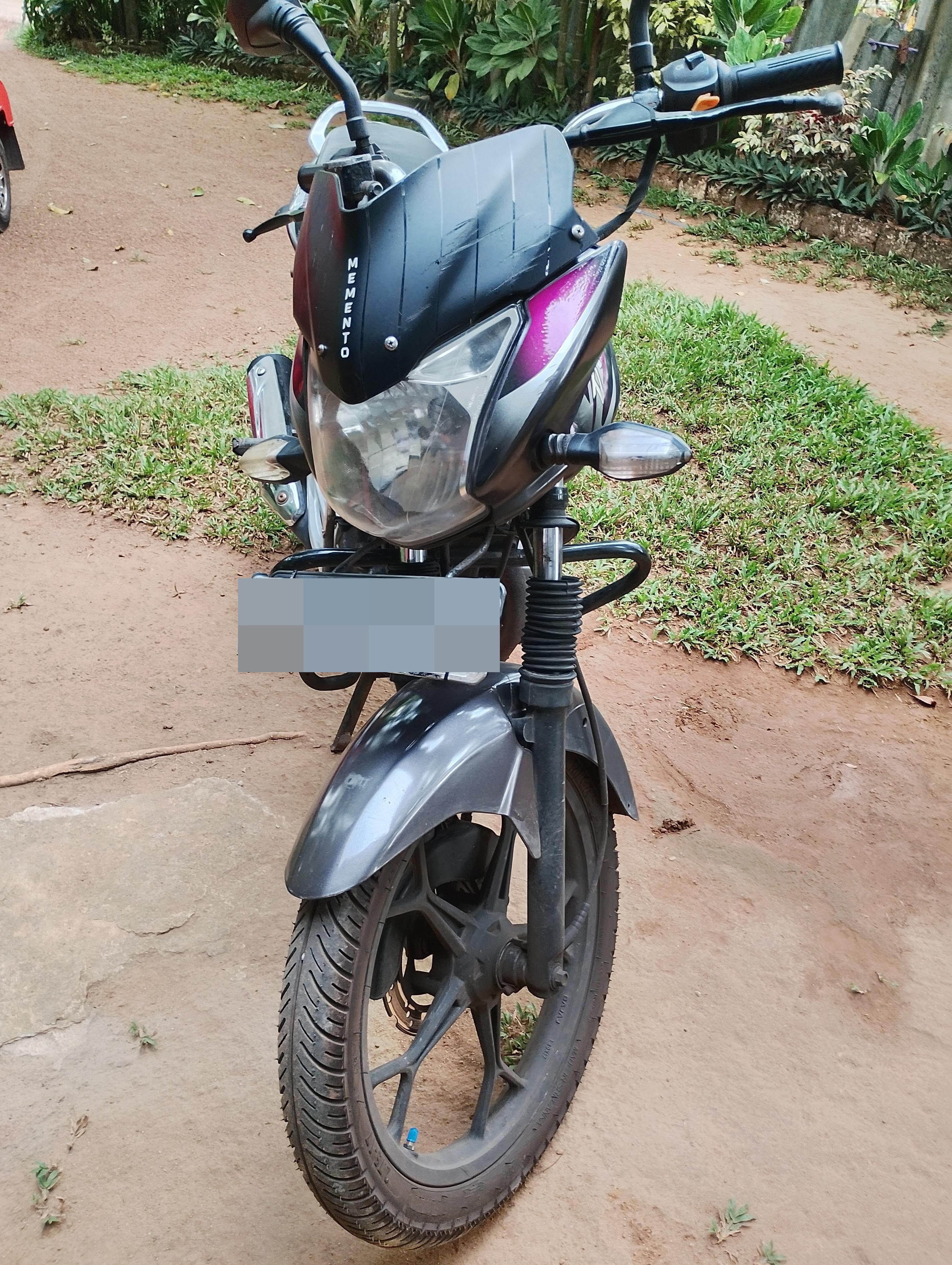 Bajaj Discover 2014 - பயன்படுத்தப்பட்டது பைக் sale in Sri Lanka - patpat.lk