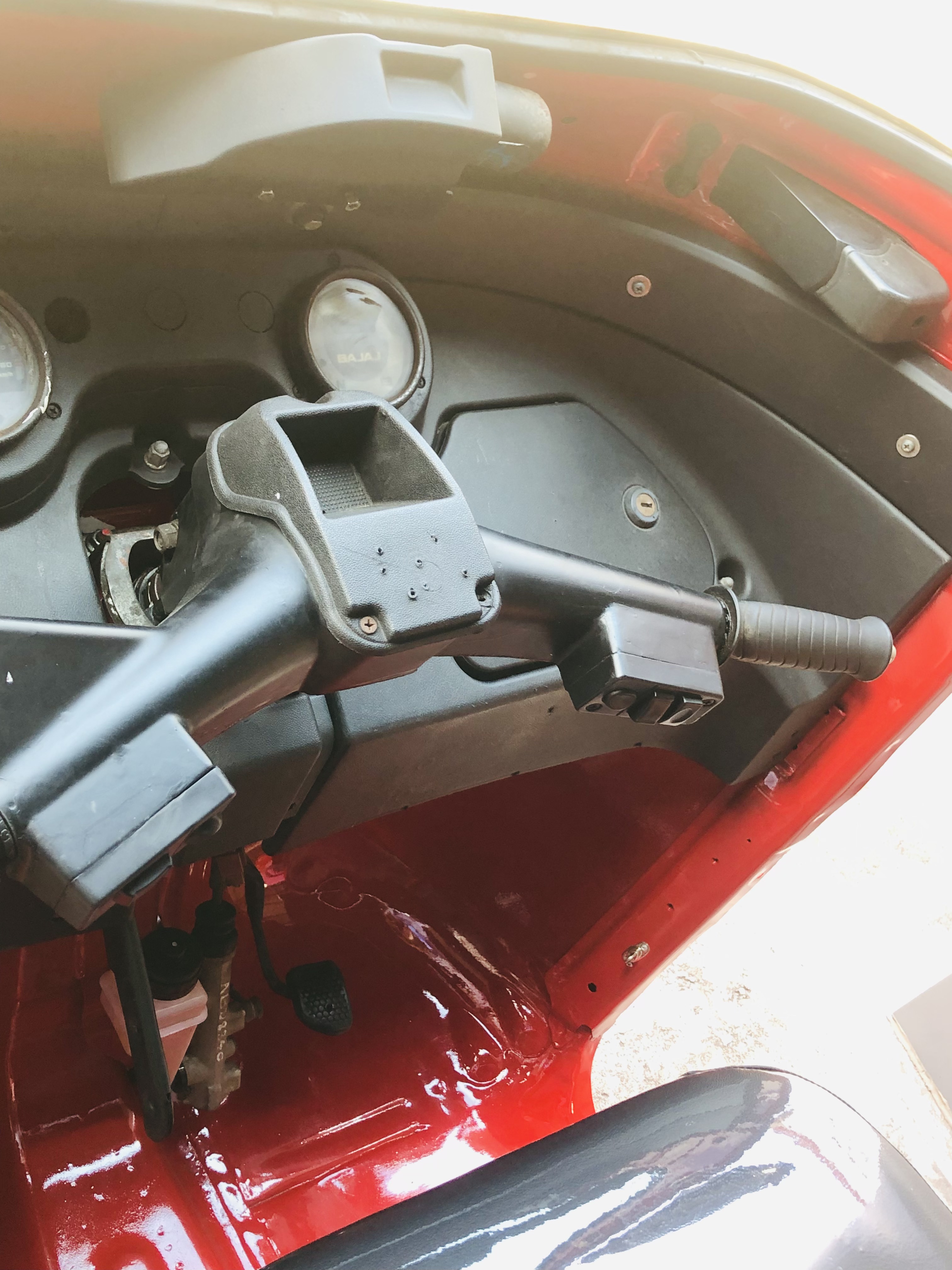 Bajaj Three Wheel 2015 - භාවිතා කරන ලද ත්‍රිරෝද රථය sale in Sri Lanka - patpat.lk