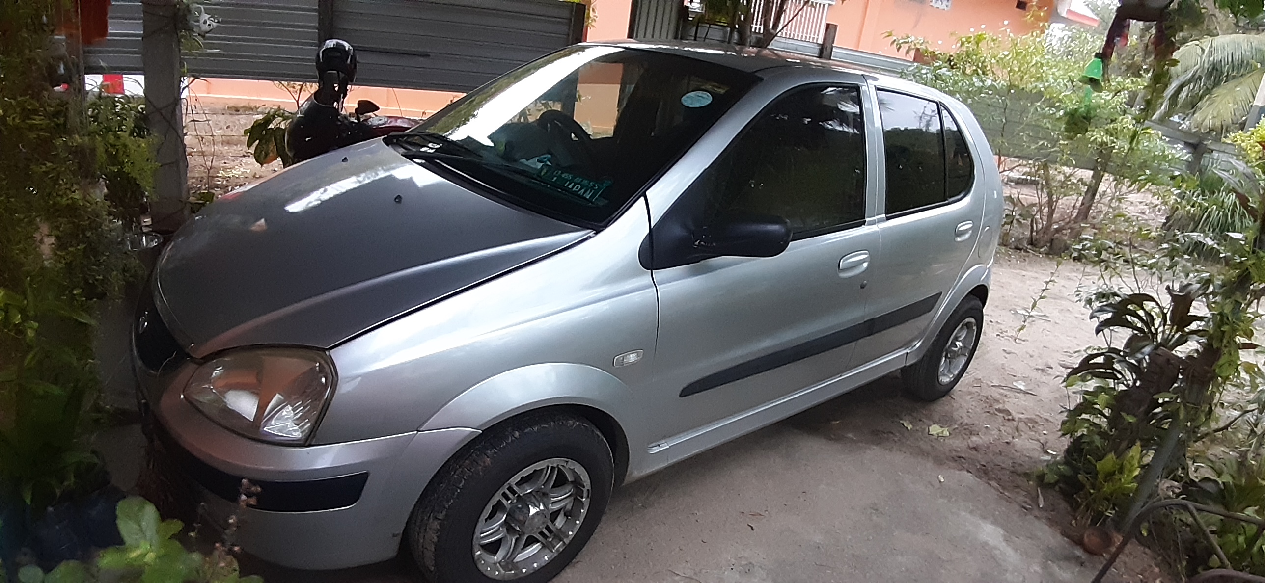 Tata Indica 2006 - பயன்படுத்தப்பட்டது கார் sale in Sri Lanka - patpat.lk