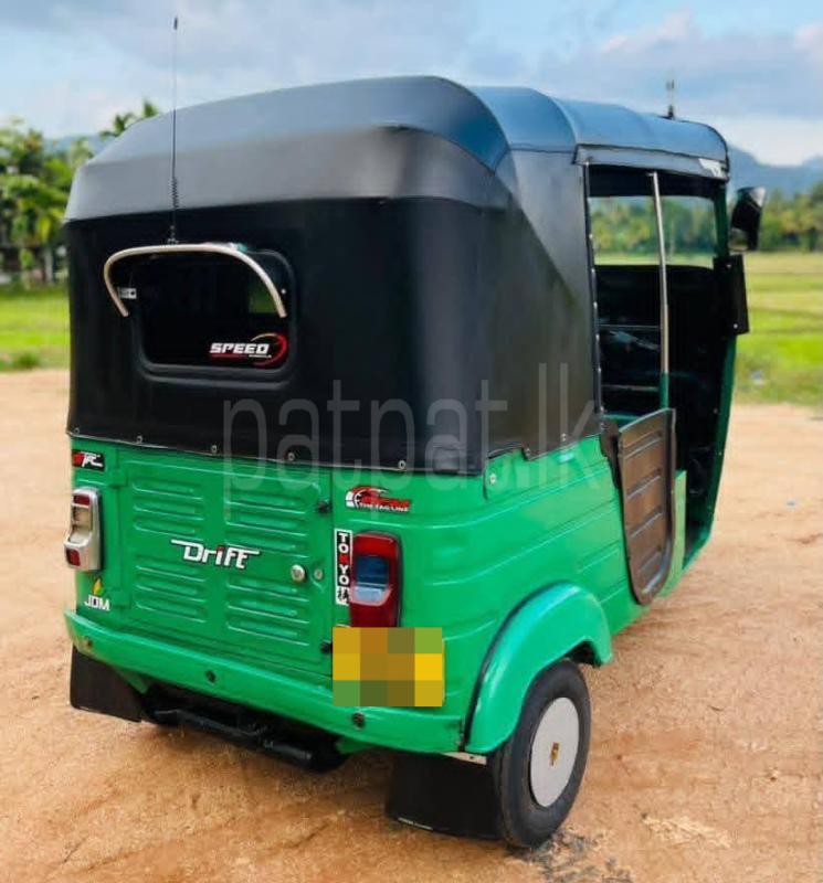 Bajaj Three Wheel 2016 - Used Three wheeler sale in Sri Lanka - patpat.lk