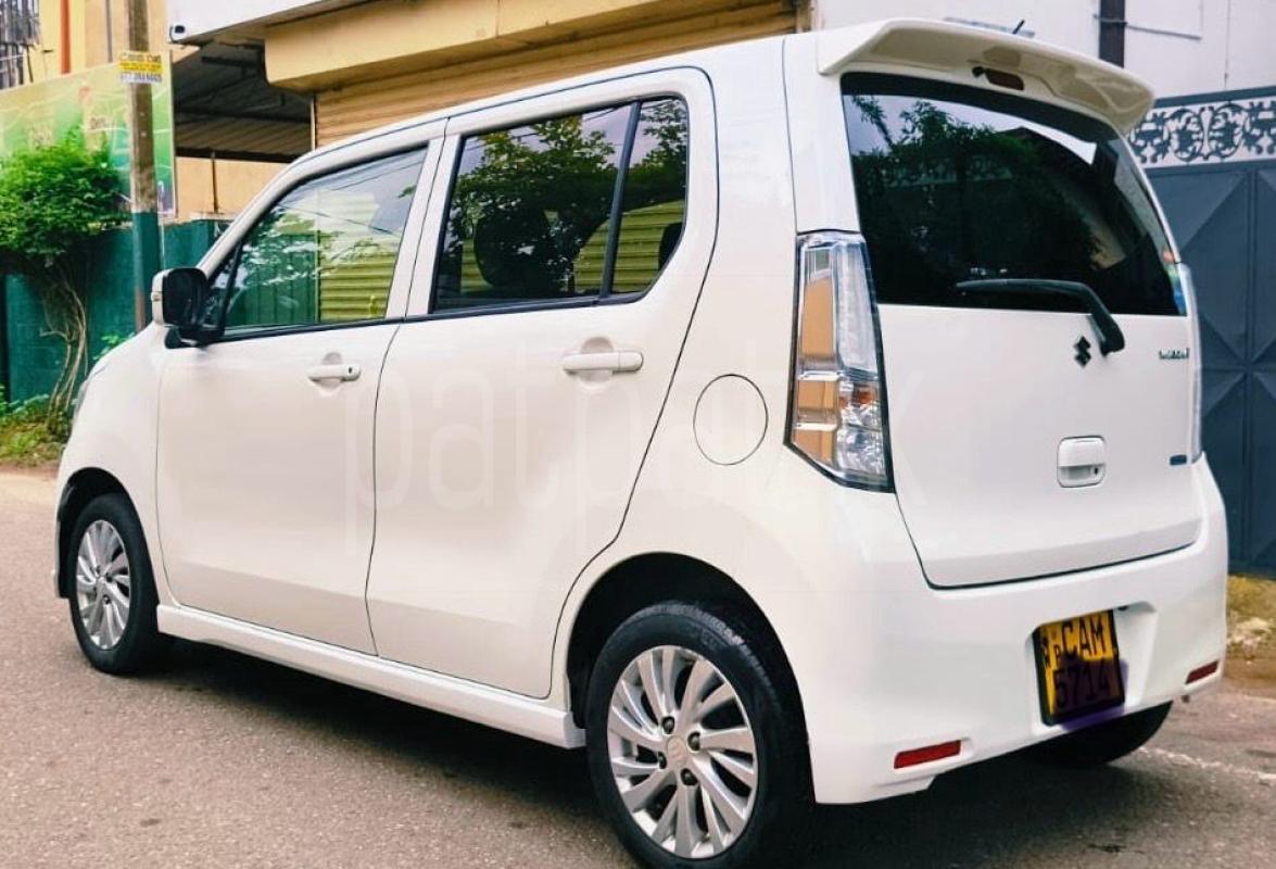 Suzuki Wagon R 2015 - பயன்படுத்தப்பட்டது கார் sale in Sri Lanka - patpat.lk