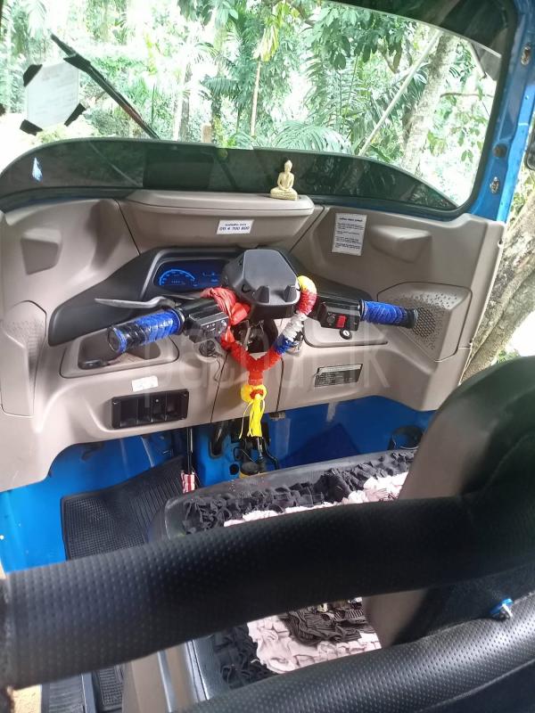 Bajaj 4 stroke 2025 - பயன்படுத்தப்பட்டது முச்சக்கர வண்டி sale in Sri Lanka - patpat.lk