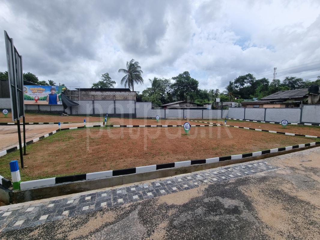 Residential Land for Sale in Athurugiriya ads-image-1