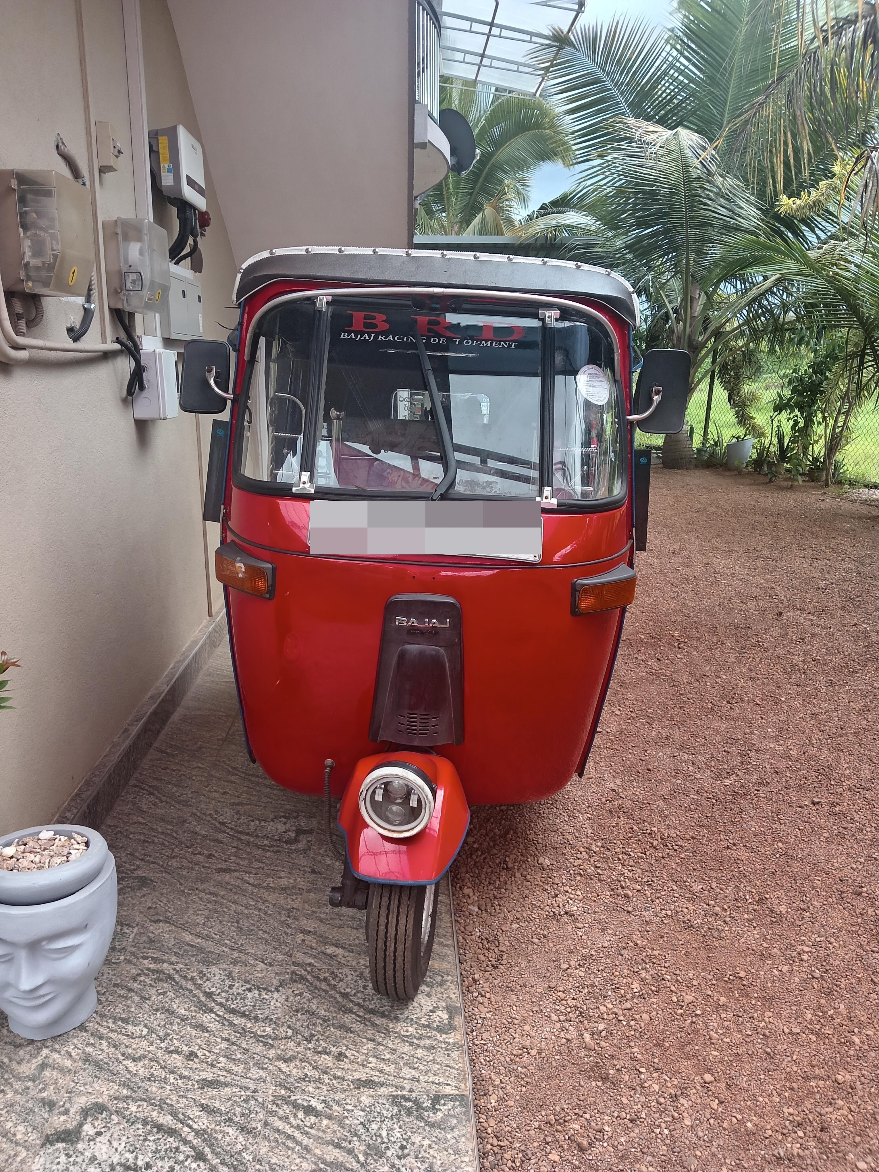 Bajaj Three Wheel 2009 - Used Three wheeler sale in Sri Lanka - patpat.lk