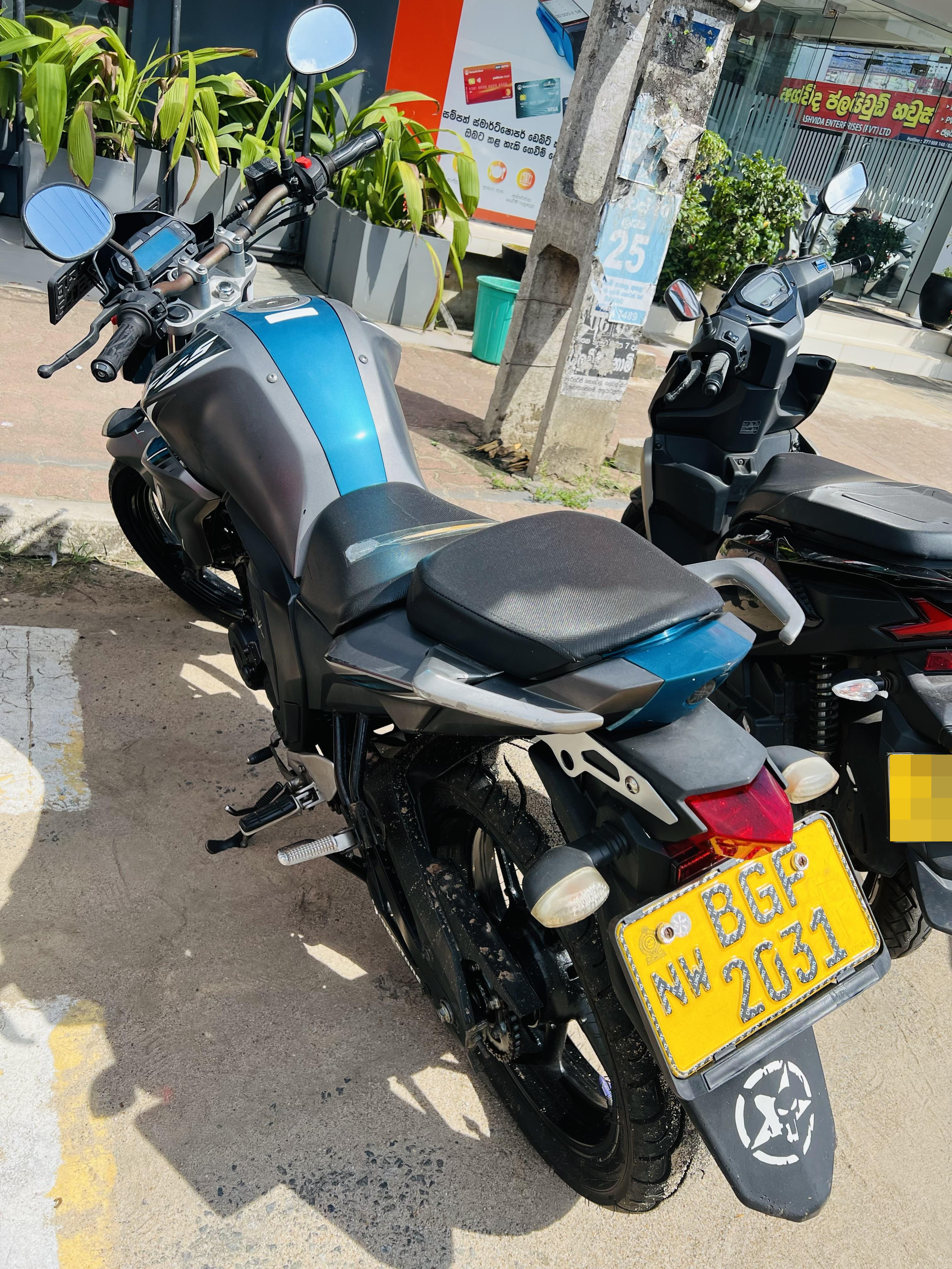 Yamaha FZ 2018 - Used Bike sale in Sri Lanka - patpat.lk
