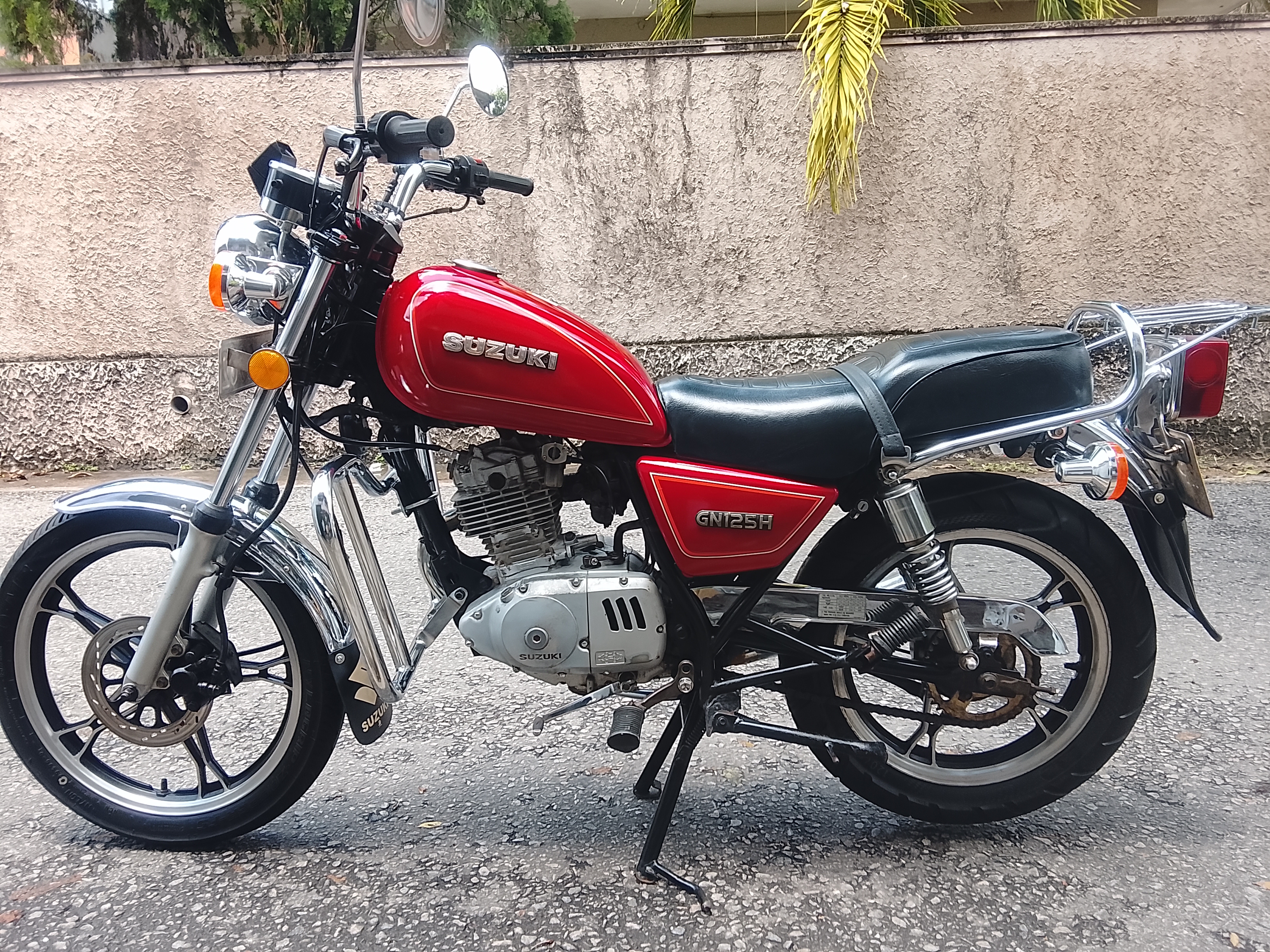 Suzuki GN 2012 - மறுசீரமைக்கப்பட்டது பைக் sale in Sri Lanka - patpat.lk