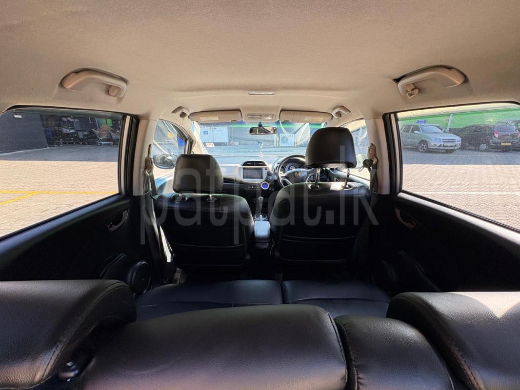 Advertisement image 5