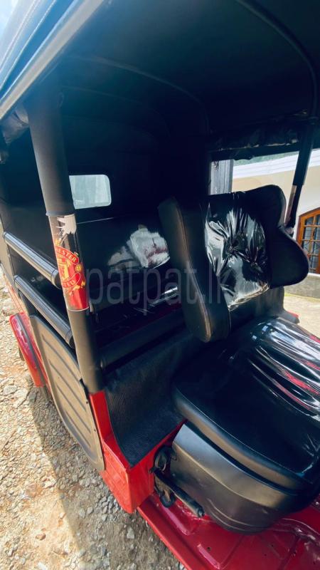 Bajaj Three Wheel 2017 - பயன்படுத்தப்பட்டது முச்சக்கர வண்டி sale in Sri Lanka - patpat.lk