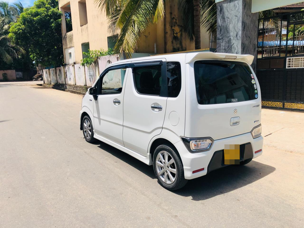 Suzuki Wagon R 2018 - භාවිතා කරන ලද කාර් sale in Sri Lanka - patpat.lk