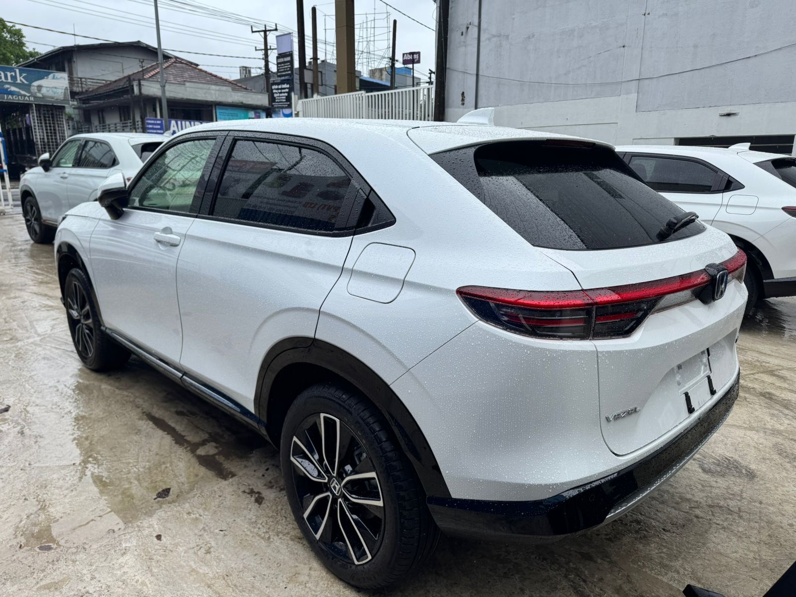 Honda Vezel 2025 - சான்றளிக்கப்பட்டது SUV sale in Sri Lanka - patpat.lk