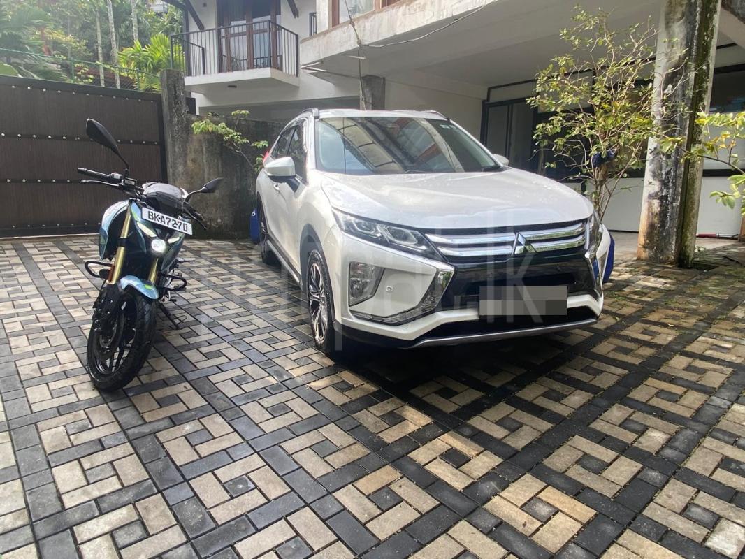 Mitsubishi Eclipse Cross 2018 - භාවිතා කරන ලද SUV රථය sale in Sri Lanka - patpat.lk