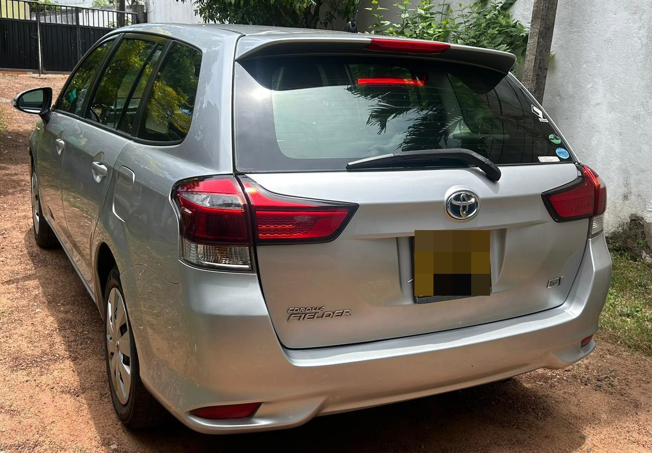 Toyota Fielder 2017 - பயன்படுத்தப்பட்டது கார் sale in Sri Lanka - patpat.lk