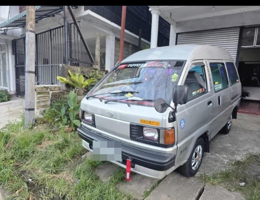 Toyota LiteAce 1985 - பயன்படுத்தப்பட்டது வேன் sale in Sri Lanka - patpat.lk