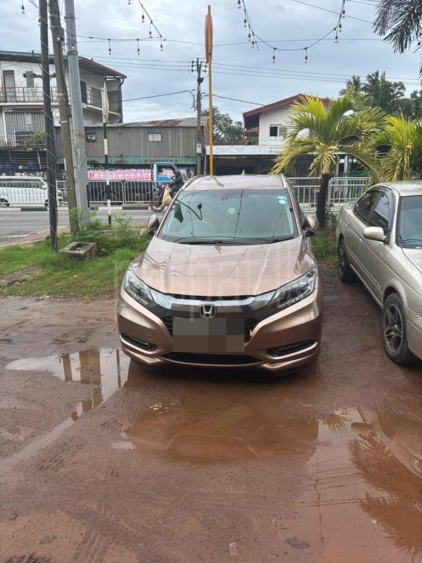 Honda Vezel 2016 - பயன்படுத்தப்பட்டது SUV sale in Sri Lanka - patpat.lk