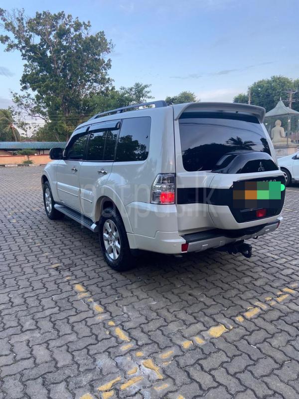 Mitsubishi Montero 2015 - Used SUV sale in Sri Lanka - patpat.lk