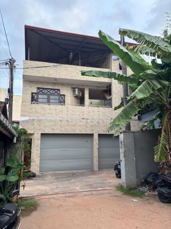 House for Rent in Narahenpita (Colombo 05) ads-image-1