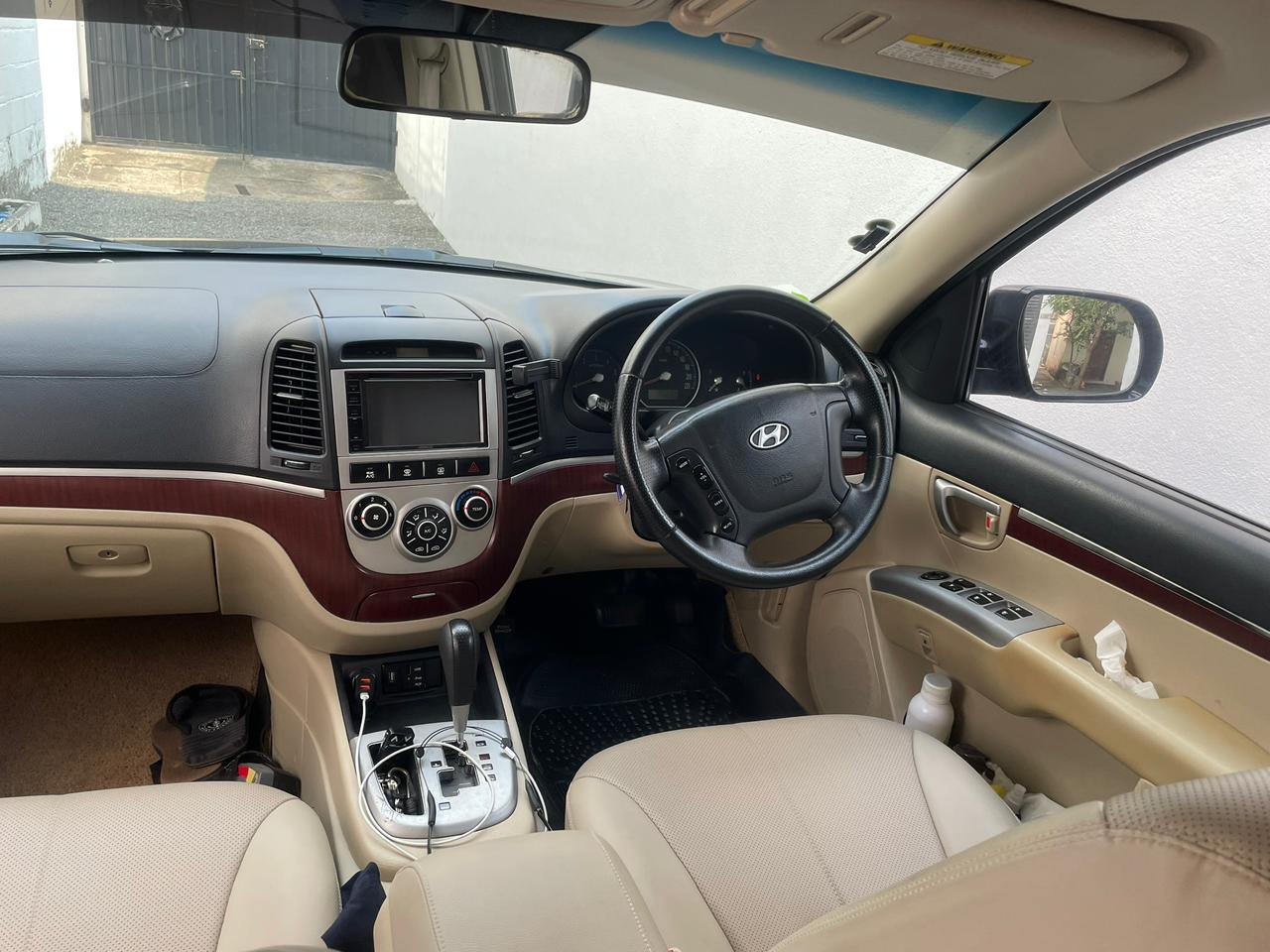 Hyundai Santa Fe 2009 - பயன்படுத்தப்பட்டது SUV sale in Sri Lanka - patpat.lk