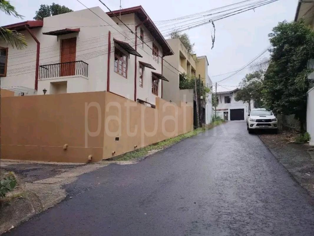 Advertisement image 6