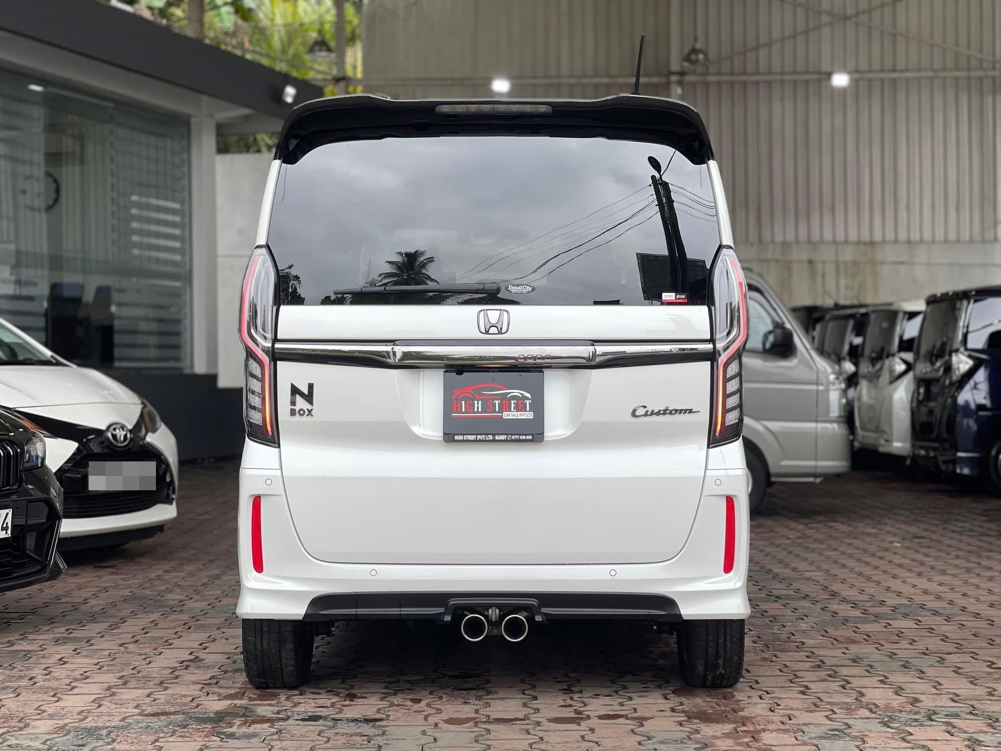 Advertisement image 3