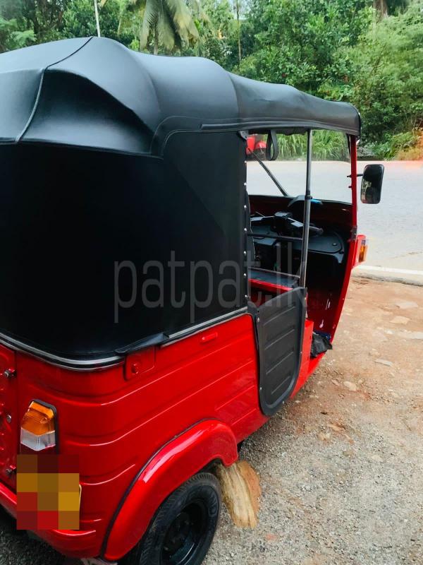 Bajaj 4 stroke 2011 - Used Three wheeler sale in Sri Lanka - patpat.lk