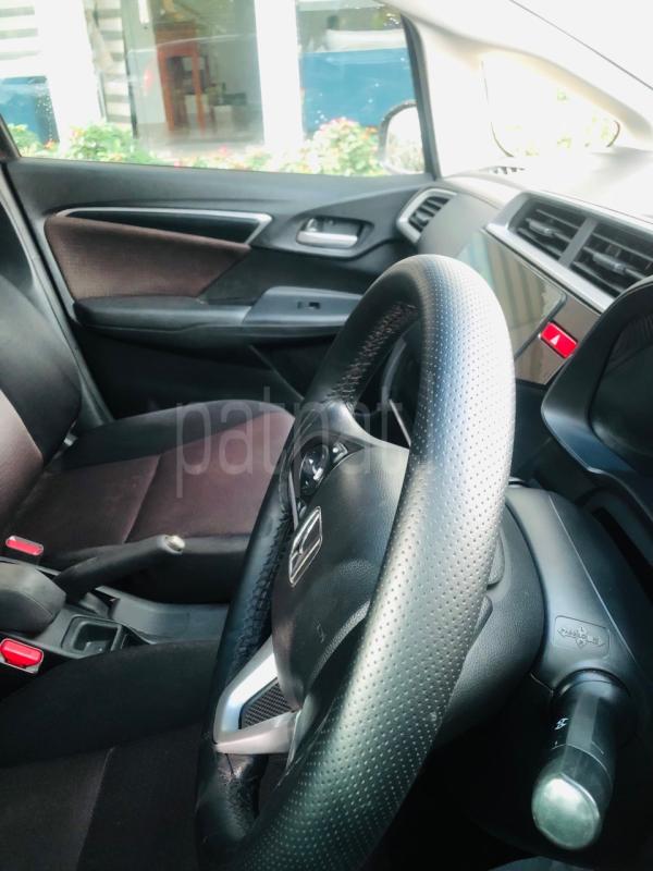 Honda Fit 2017 - பயன்படுத்தப்பட்டது கார் sale in Sri Lanka - patpat.lk