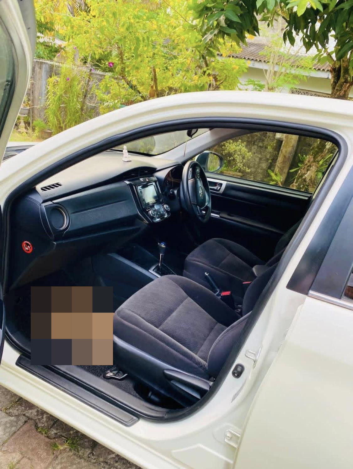 Toyota Axio 2014 - Used Car sale in Sri Lanka - patpat.lk