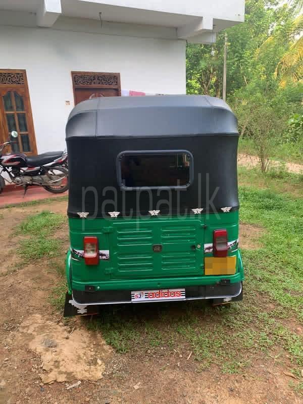 Bajaj 4 stroke 2016 - Used Three wheeler sale in Sri Lanka - patpat.lk
