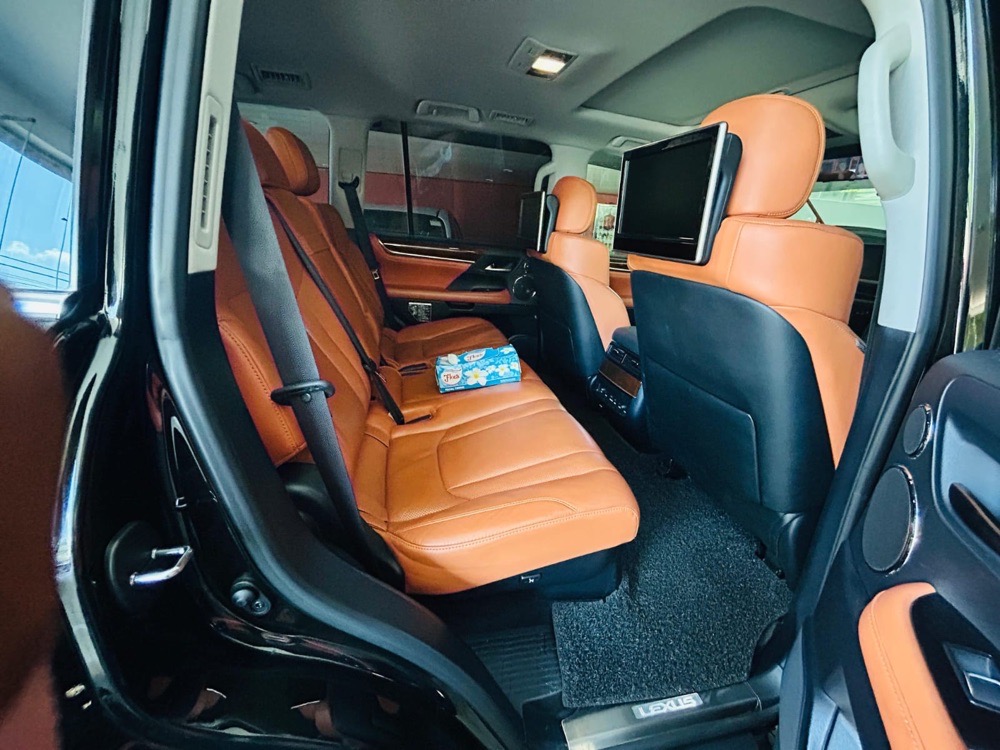 Toyota Lexus 2018 - Used SUV sale in Sri Lanka - patpat.lk