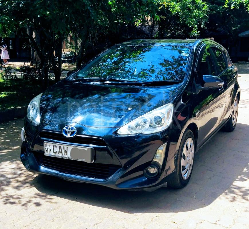 Toyota Aqua 2015 - Used Car sale in Sri Lanka - patpat.lk