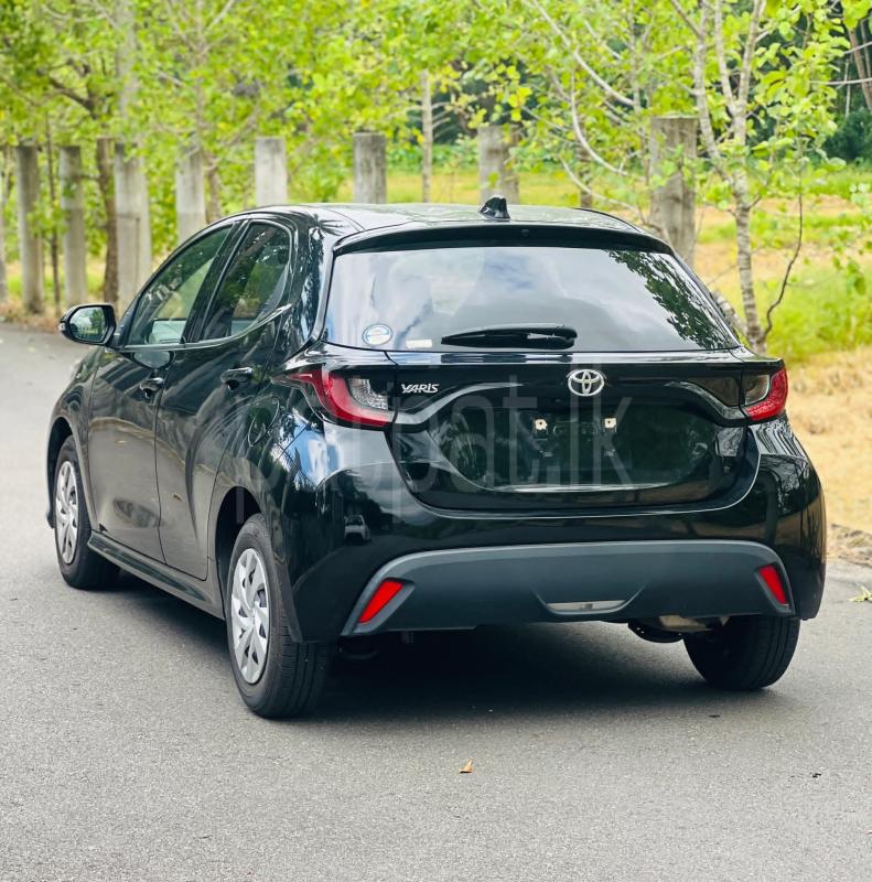 Toyota Yaris 2023 - சான்றளிக்கப்பட்டது கார் sale in Sri Lanka - patpat.lk