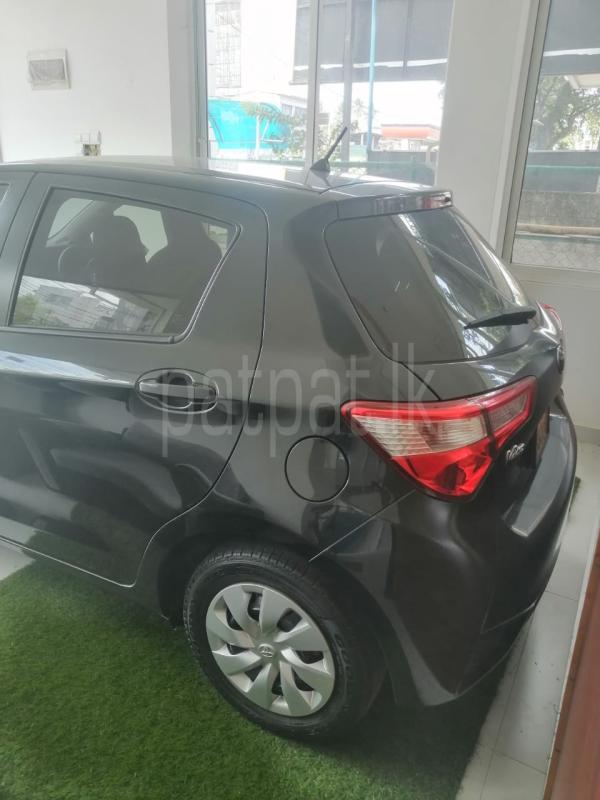 Toyota Vitz 2018 - பயன்படுத்தப்பட்டது கார் sale in Sri Lanka - patpat.lk