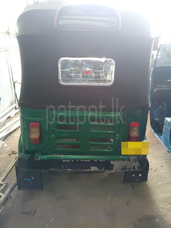 Bajaj 4 stroke 2010 - Used Three wheeler sale in Sri Lanka - patpat.lk