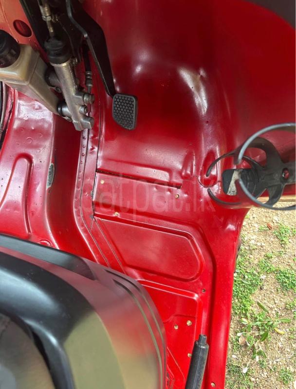 Advertisement image 6