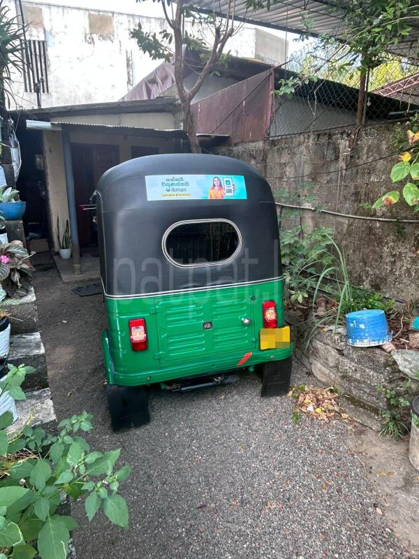 Bajaj 4 stroke 2015 - Used Three wheeler sale in Sri Lanka - patpat.lk