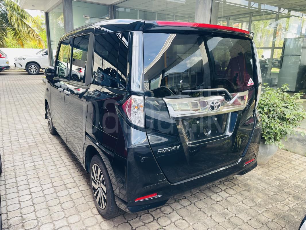 Toyota Roomy 2023 - பயன்படுத்தப்பட்டது வேன் sale in Sri Lanka - patpat.lk