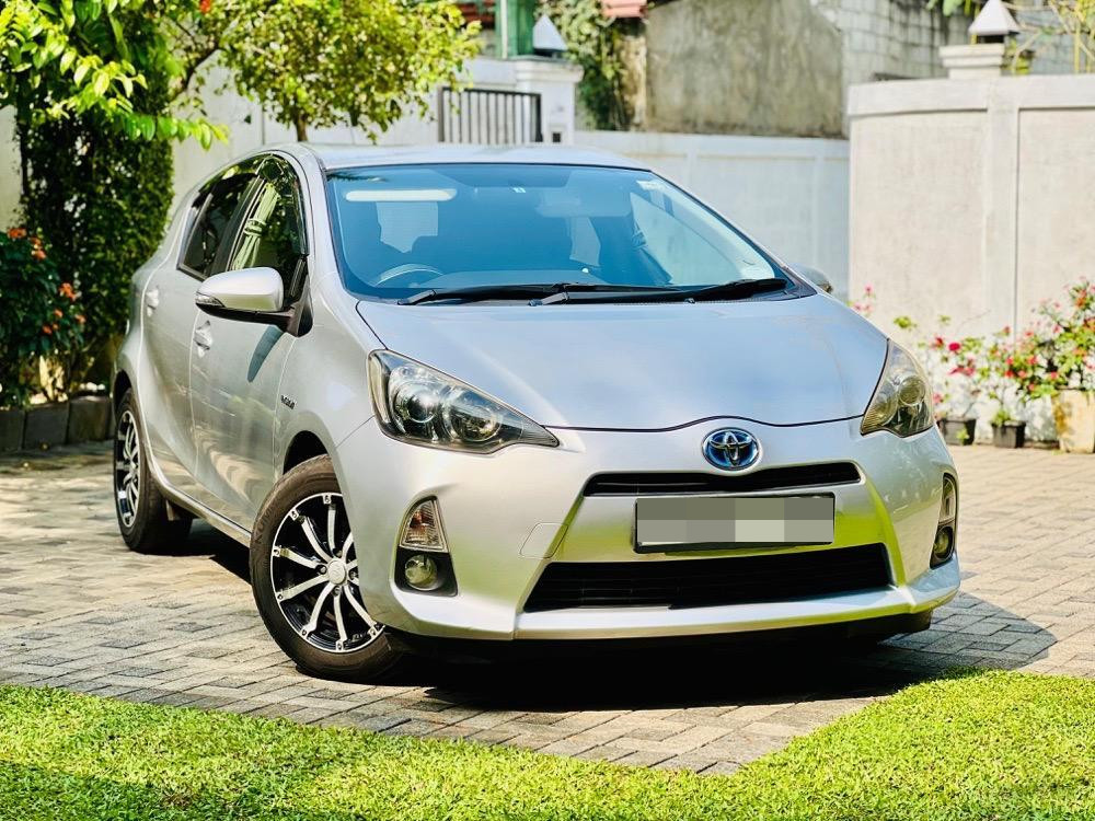 Toyota Aqua 2013