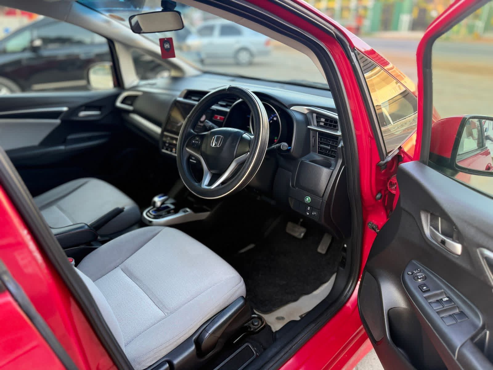 Honda Fit 2014 - භාවිතා කරන ලද කාර් sale in Sri Lanka - patpat.lk