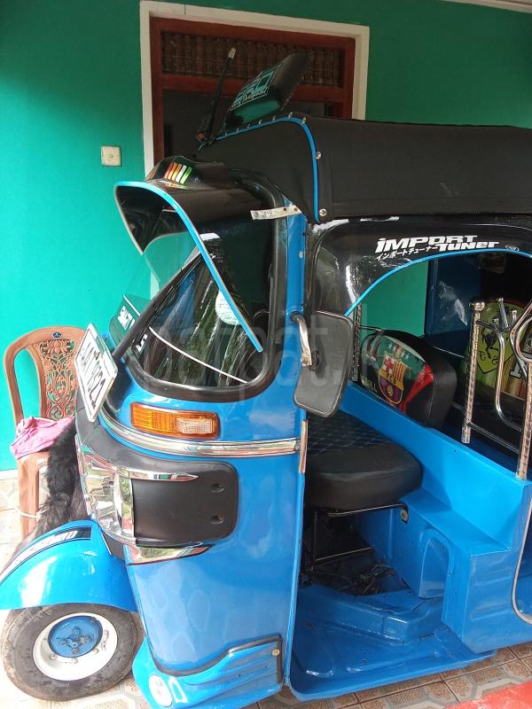 Bajaj Three Wheel 2014 - பயன்படுத்தப்பட்டது முச்சக்கர வண்டி sale in Sri Lanka - patpat.lk