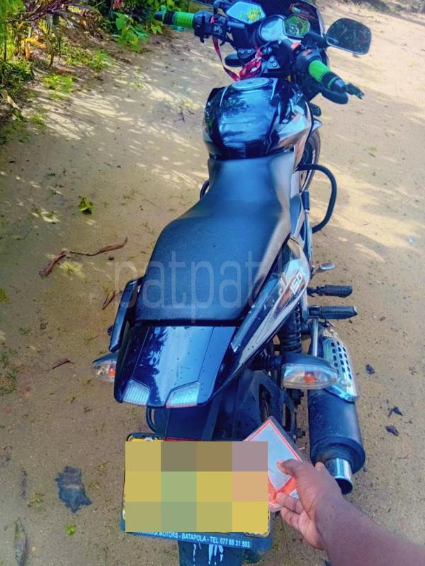 Bajaj Pulsar 2017 - பயன்படுத்தப்பட்டது பைக் sale in Sri Lanka - patpat.lk