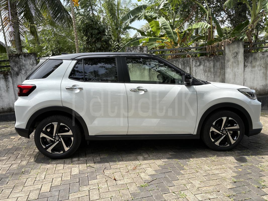 Advertisement image 6