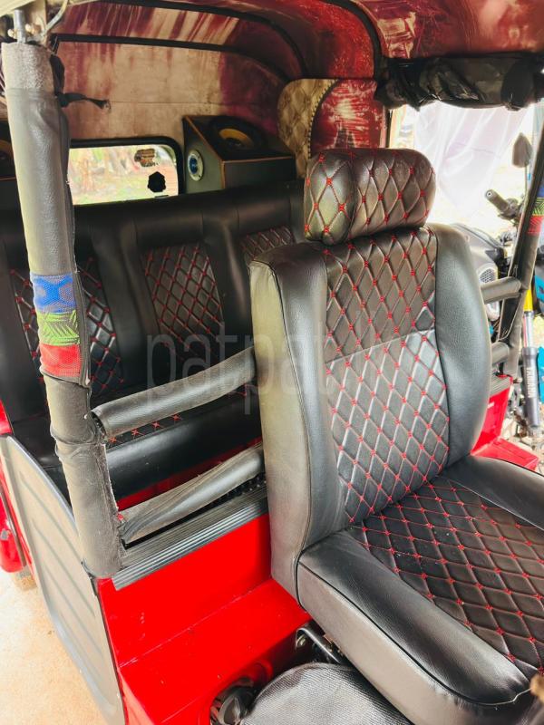 Bajaj Three Wheel 2015 - பயன்படுத்தப்பட்டது முச்சக்கர வண்டி sale in Sri Lanka - patpat.lk
