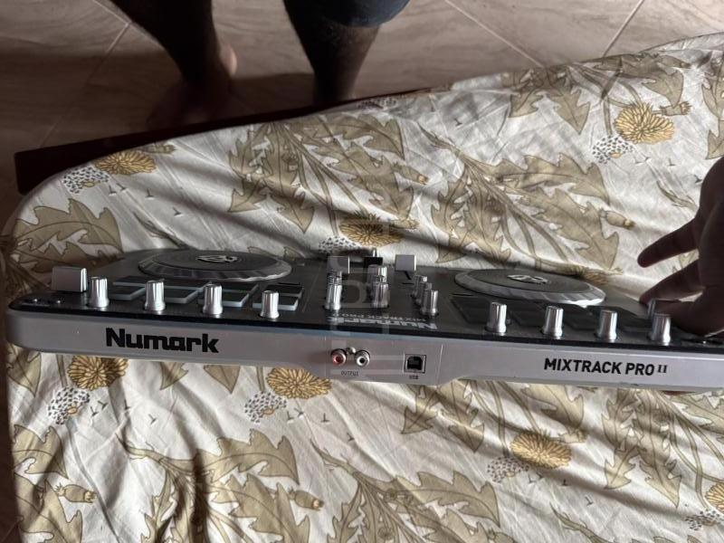 Advertisement image 1